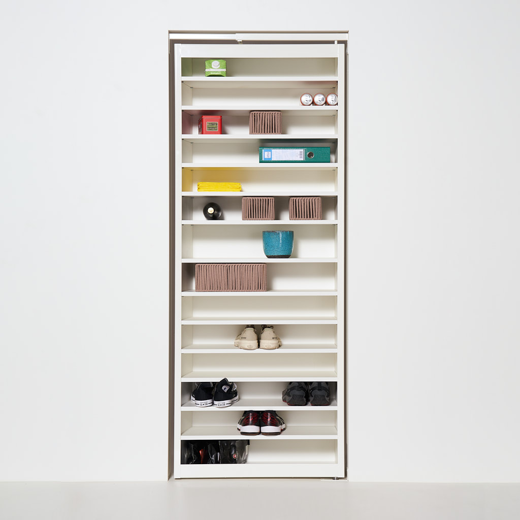  Kast met 12 verstelbare planken